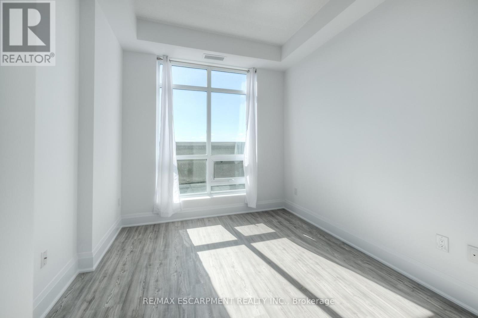 521 - 450 Dundas Street E, Hamilton, Ontario  L8B 1Z2 - Photo 11 - X12555896