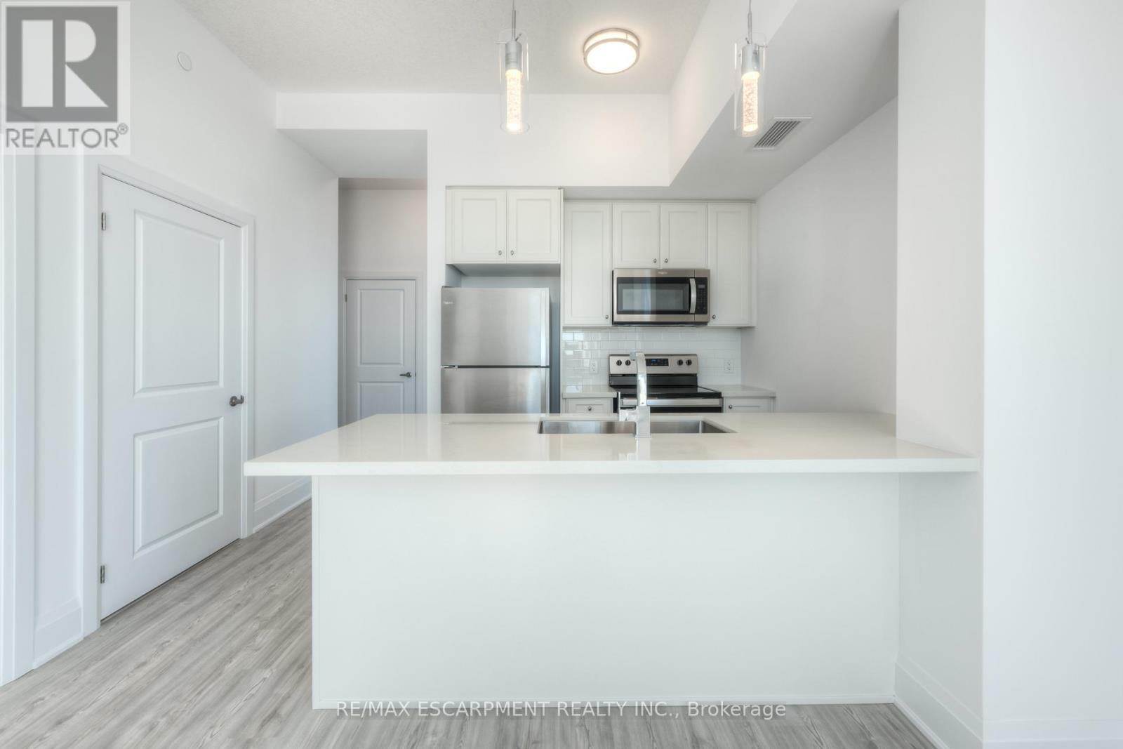 521 - 450 Dundas Street E, Hamilton, Ontario  L8B 1Z2 - Photo 8 - X12555896