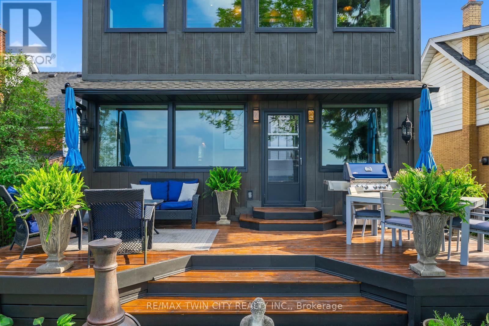 47 Mountain Park Avenue, Hamilton, Ontario  L9A 1A1 - Photo 16 - X12555902