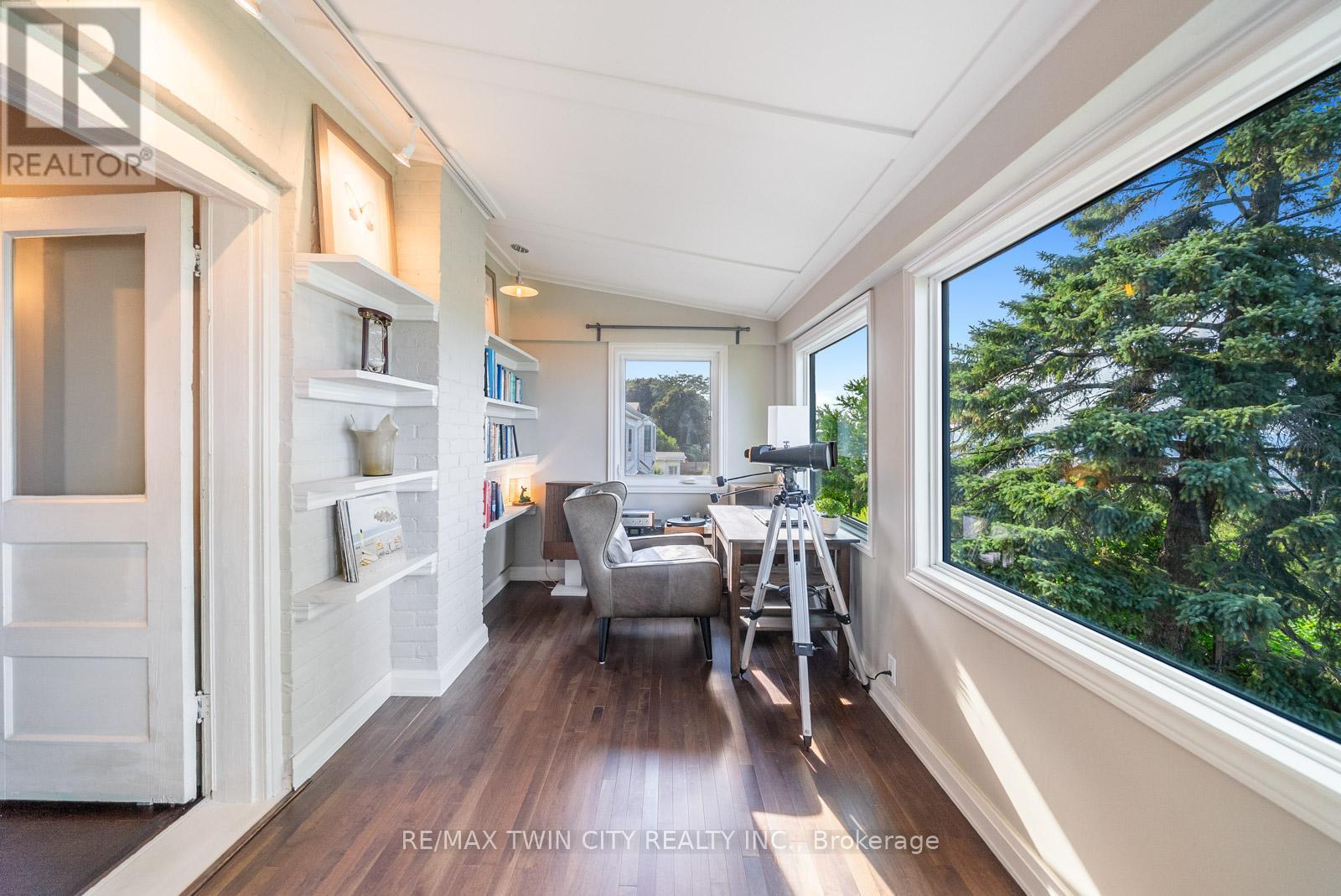 47 Mountain Park Avenue, Hamilton, Ontario  L9A 1A1 - Photo 23 - X12555902