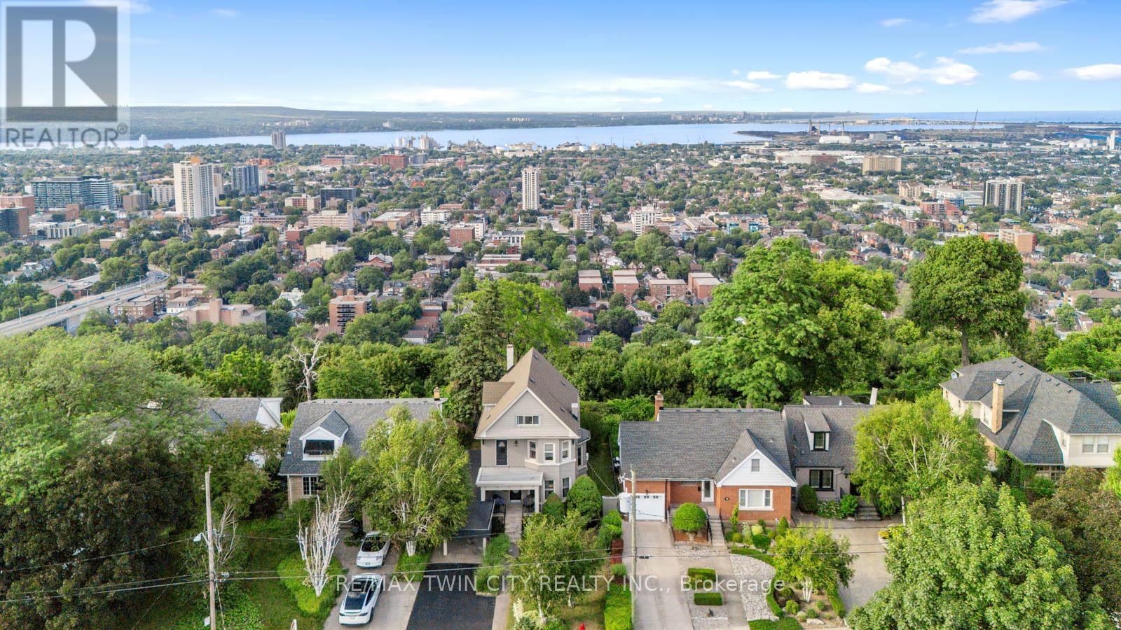 47 Mountain Park Avenue, Hamilton, Ontario  L9A 1A1 - Photo 34 - X12555902