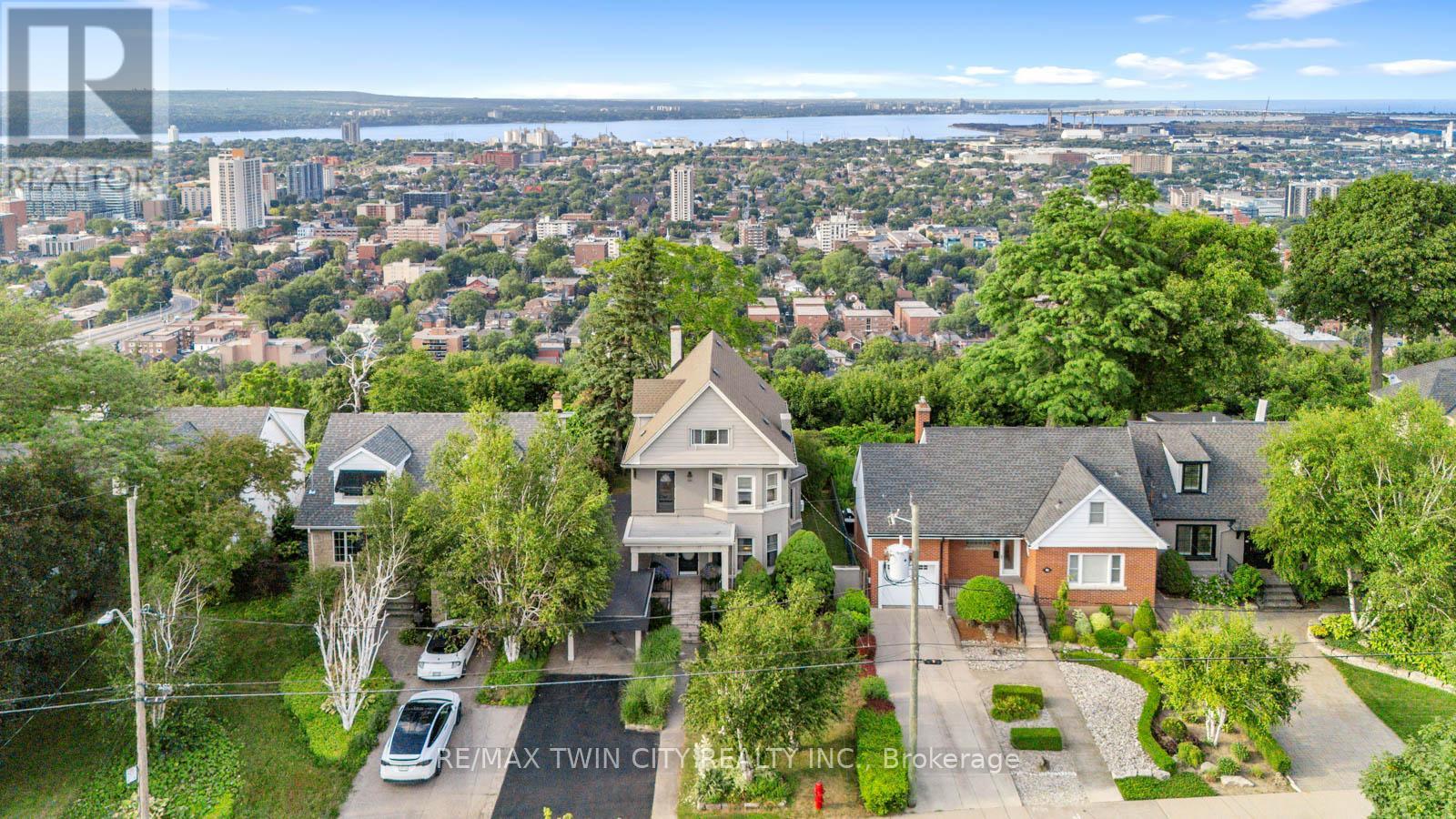 47 Mountain Park Avenue, Hamilton, Ontario  L9A 1A1 - Photo 35 - X12555902