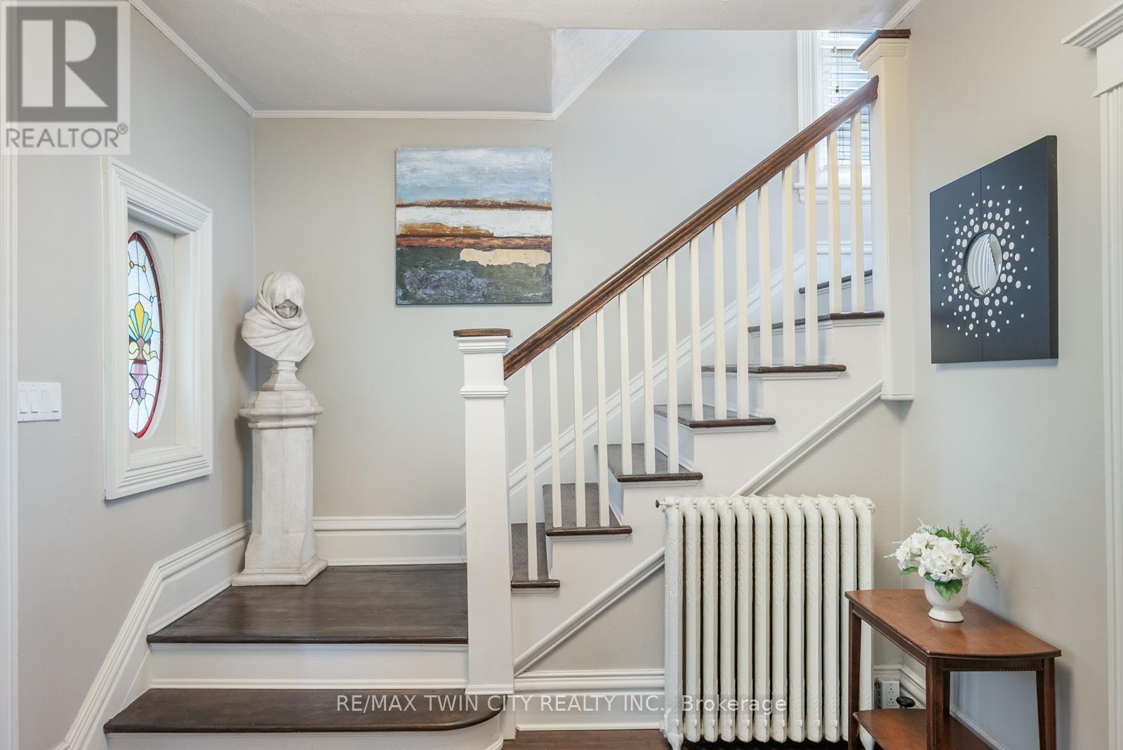 47 Mountain Park Avenue, Hamilton, Ontario  L9A 1A1 - Photo 4 - X12555902