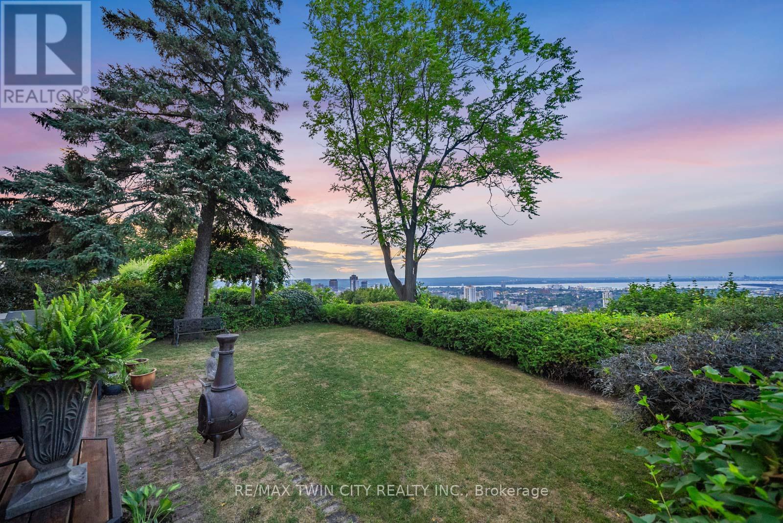 47 Mountain Park Avenue, Hamilton, Ontario  L9A 1A1 - Photo 42 - X12555902