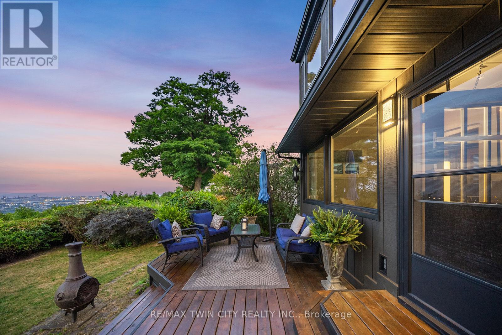 47 Mountain Park Avenue, Hamilton, Ontario  L9A 1A1 - Photo 43 - X12555902