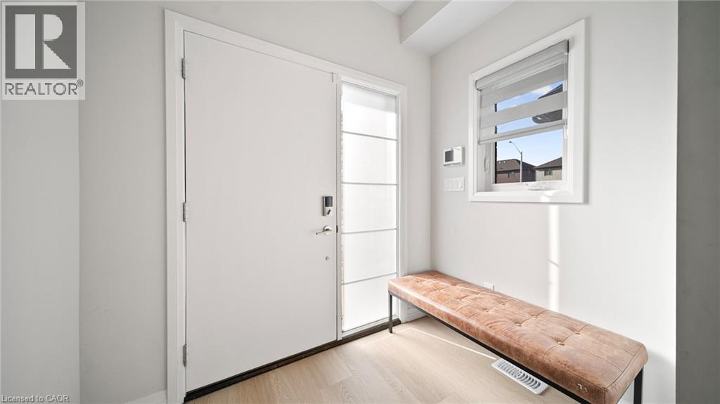 5 Wilson Drive, Thorold, Ontario  L2V 0M3 - Photo 3 - 40789073