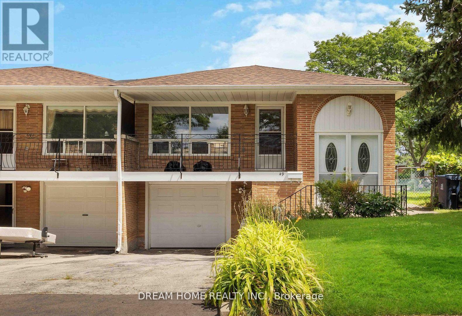 Unit 2 - 49 Ladner Drive, Toronto, Ontario  M2J 3Z9 - Photo 1 - C12555948