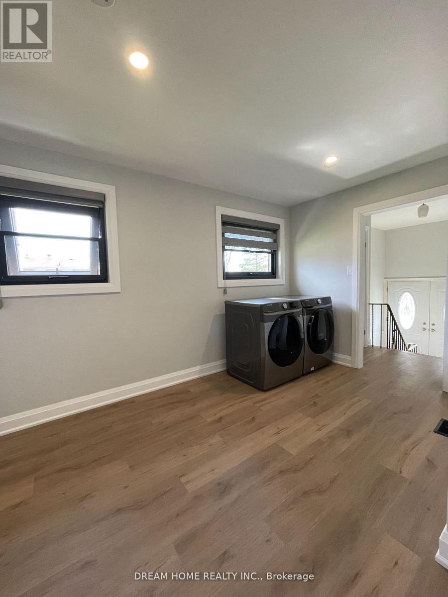 Unit 2 - 49 Ladner Drive, Toronto, Ontario  M2J 3Z9 - Photo 7 - C12555948