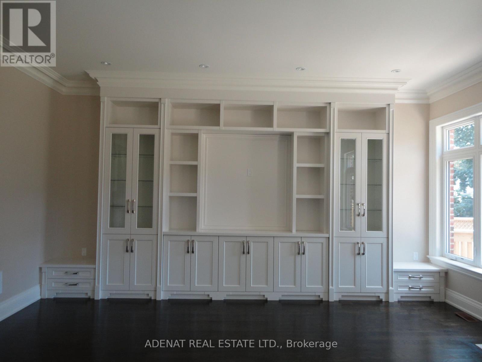 622 Coldstrem Avenue N, Toronto, Ontario M6B 2L2 - Photo 6 - C12555994