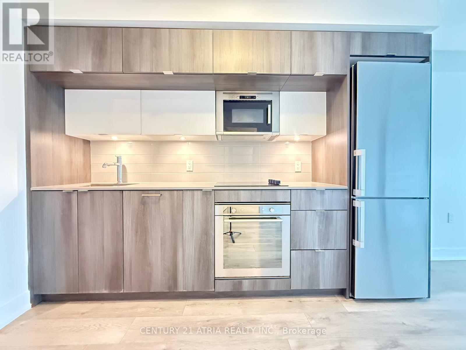 905 - 575 BLOOR STREET E, Toronto, Ontario