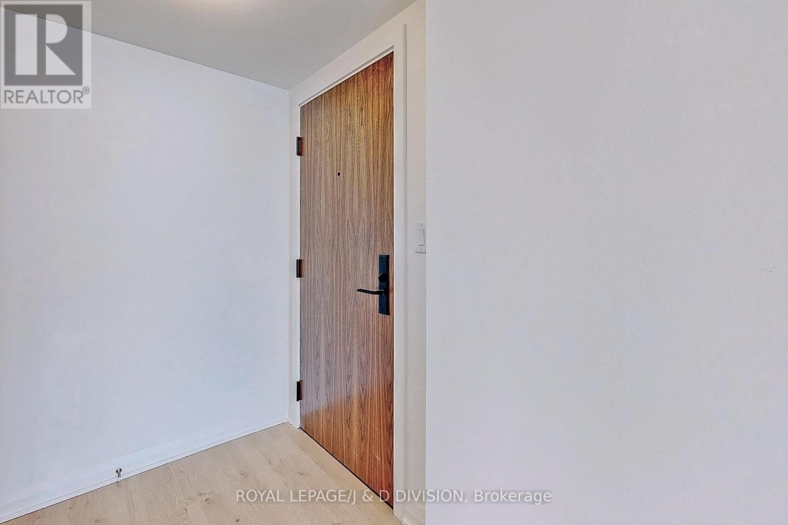 311 - 99 Foxbar Road, Toronto, Ontario  M4V 0B2 - Photo 17 - C12521716