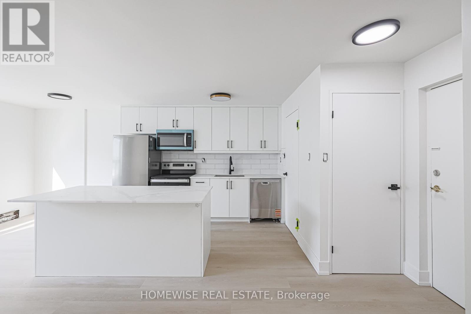 10 - 81 Ontario Street, Clarington, Ontario  L1C 2S6 - Photo 2 - E12556018