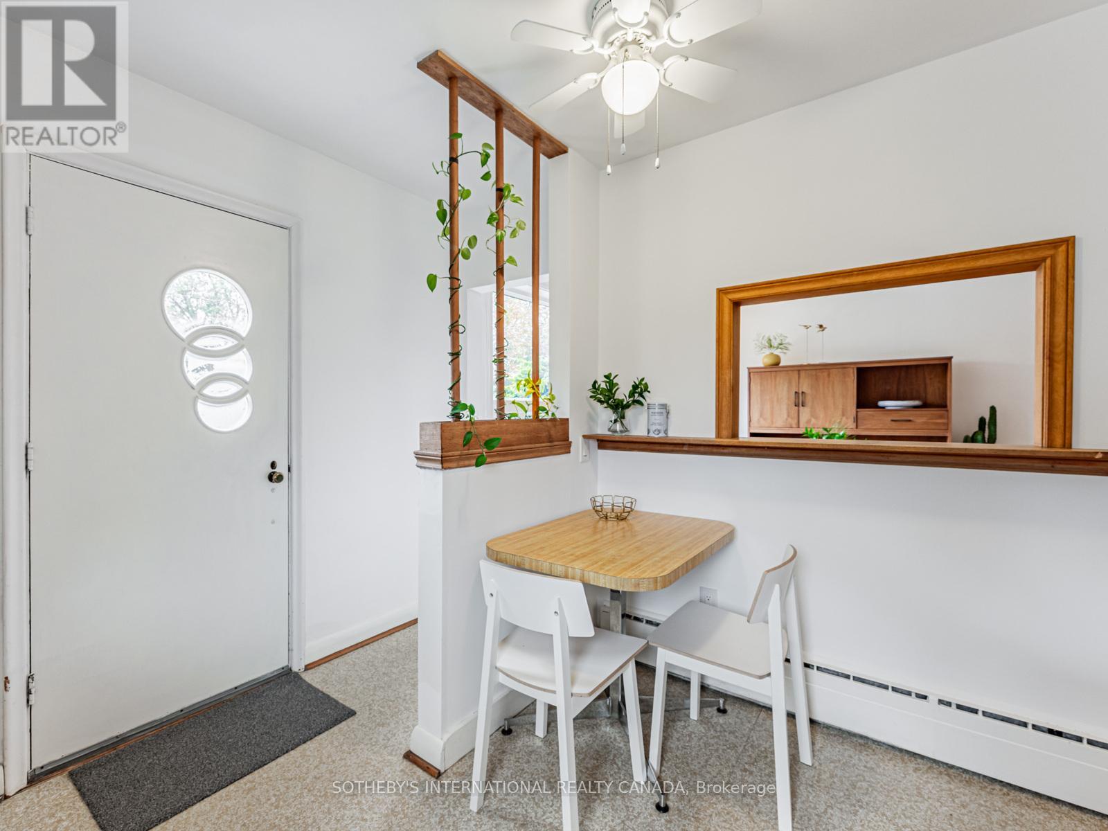 21 Tripp Crescent, Toronto, Ontario  M1P 1B4 - Photo 3 - E12556020