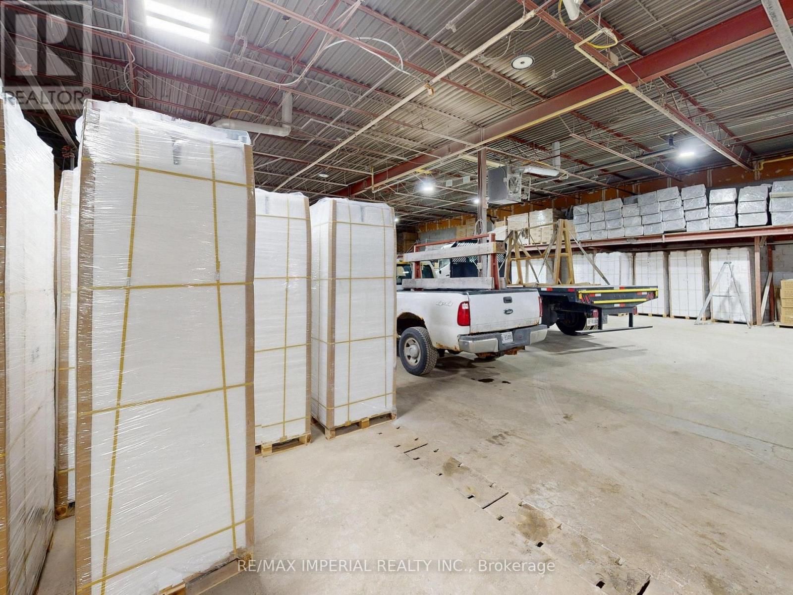 10-11 - 70 Melford Drive, Toronto, Ontario  M5V 1M6 - Photo 10 - E12556034