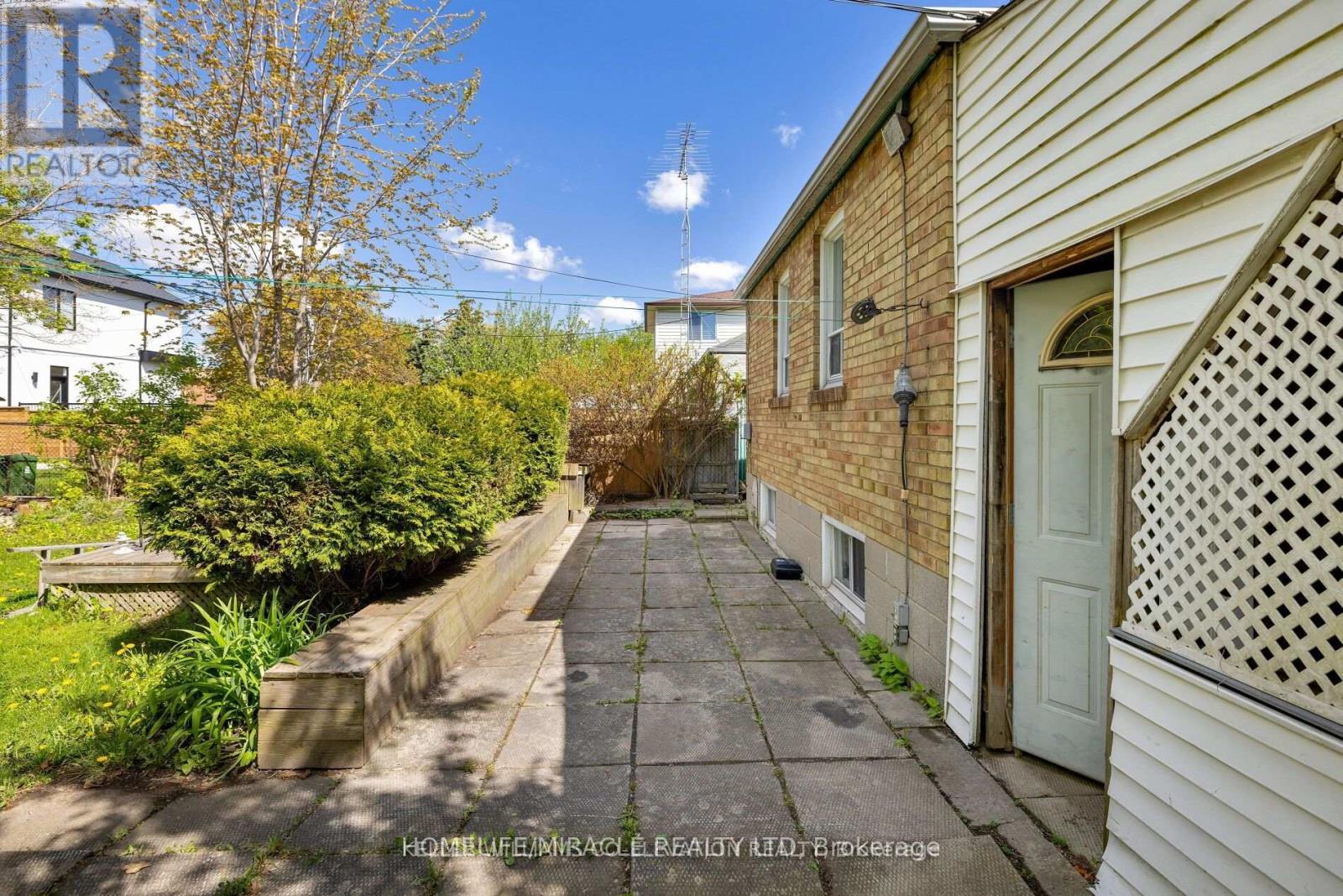 Bsmt - 1340 Warden Avenue, Toronto, Ontario  M1R 2R8 - Photo 5 - E12556038