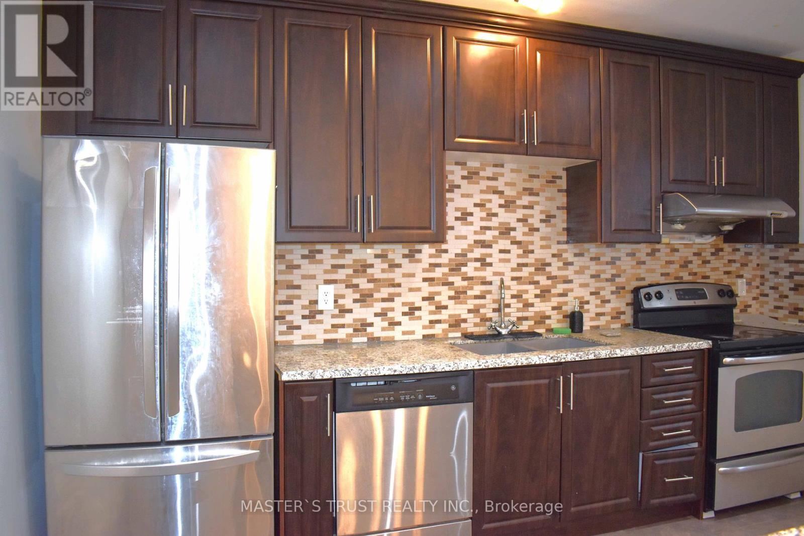 966 Dundas Street E, Toronto, Ontario  M4M 1R5 - Photo 15 - E12556062