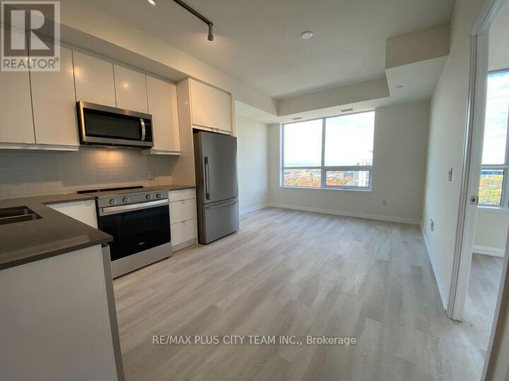 2010 - 3260 Sheppard Avenue E, Toronto, Ontario  M1T 3K3 - Photo 2 - E12556080