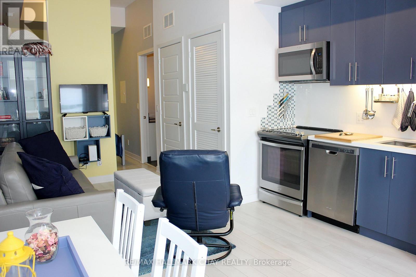 60 - 275 Broward Way, Innisfil, Ontario  L9S 0J6 - Photo 10 - N12458163