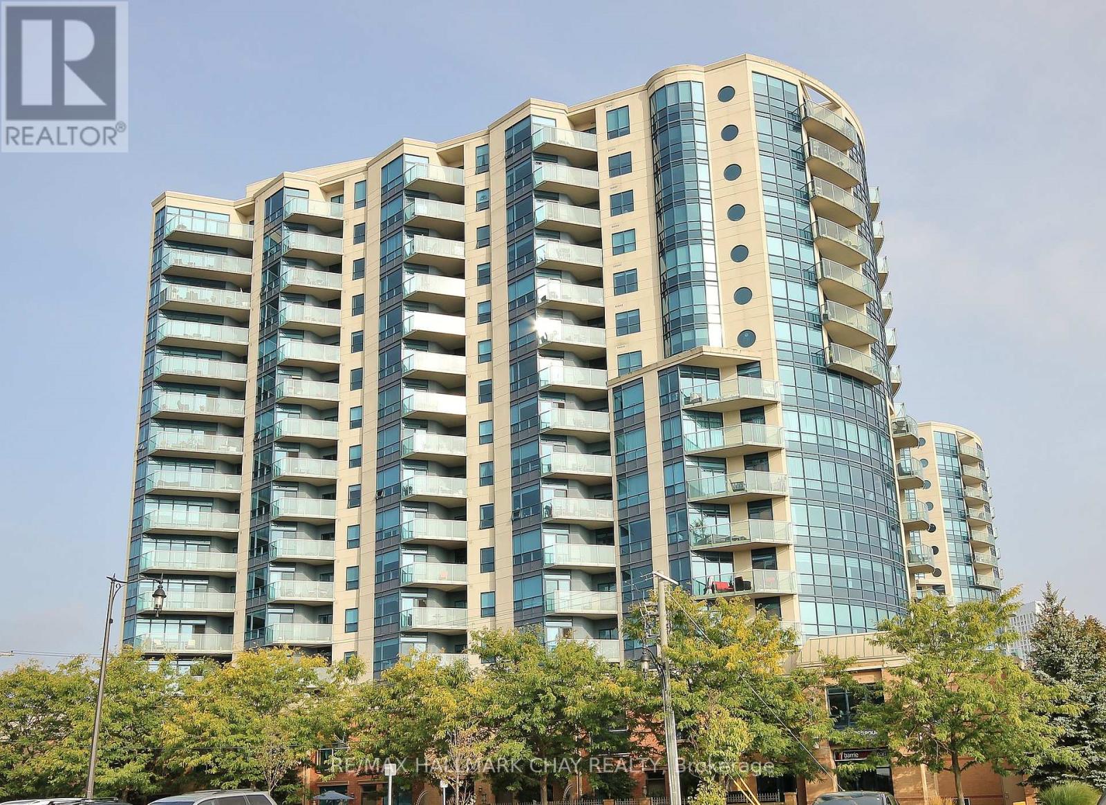 511 - 37 Ellen Street, Barrie, Ontario  L4N 6G2 - Photo 2 - S12437141