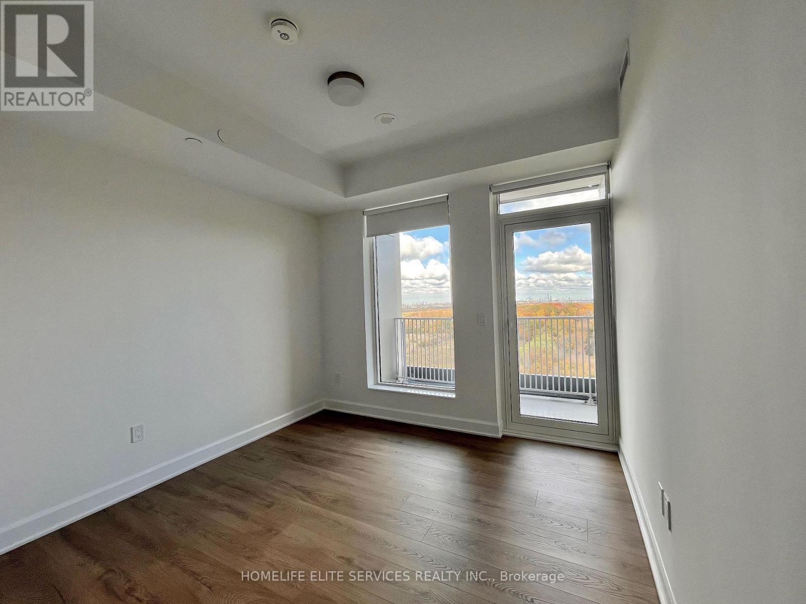 1408 - 3240 William Coltson Avenue, Oakville, Ontario  L6H 0X1 - Photo 3 - W12509874