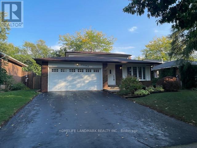 2086 Thornlea Drive, Oakville, Ontario  L6L 1K6 - Photo 2 - W12420298