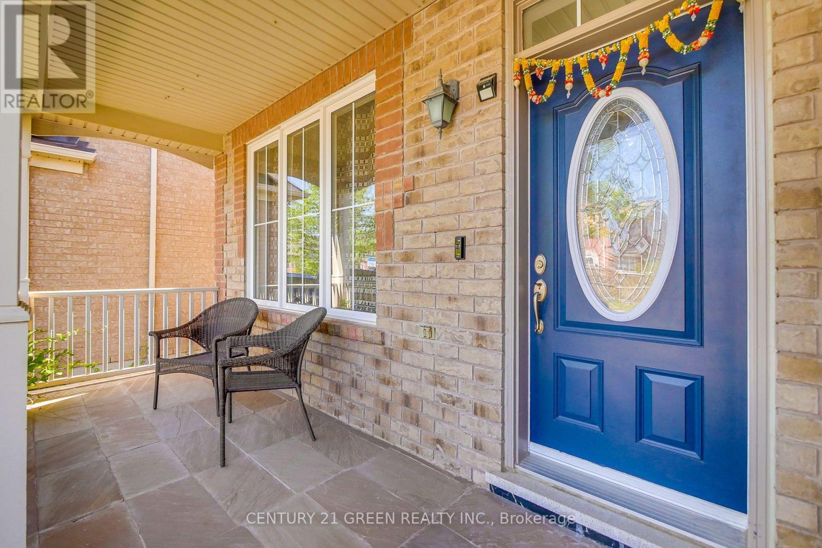 330 Schreyer Crescent, Milton, Ontario  L9T 7T1 - Photo 6 - W12519238