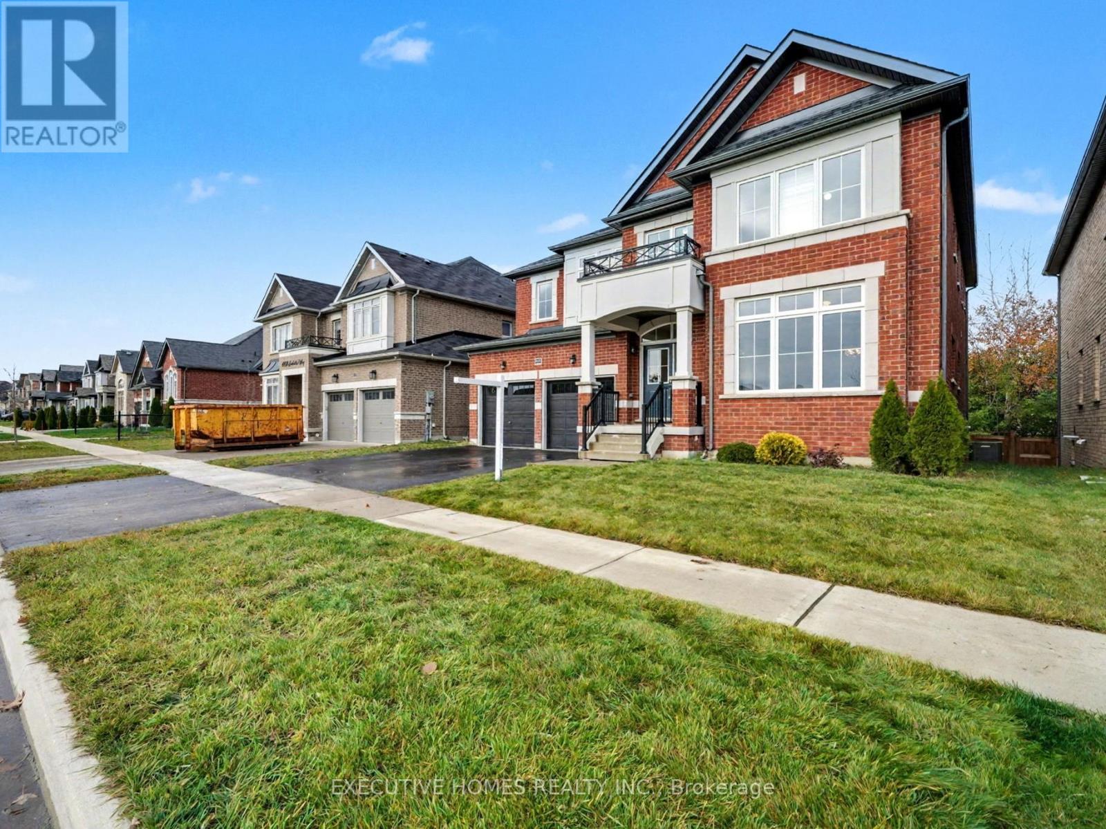 1753 Emberton Way, Innisfil, Ontario  L9S 0N4 - Photo 5 - N12555980