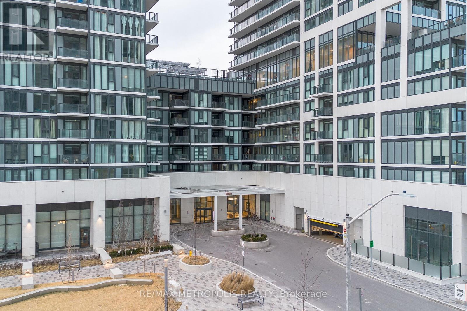 1214 - 9000 Jane Street, Vaughan, Ontario  L4K 0M6 - Photo 5 - N12556014