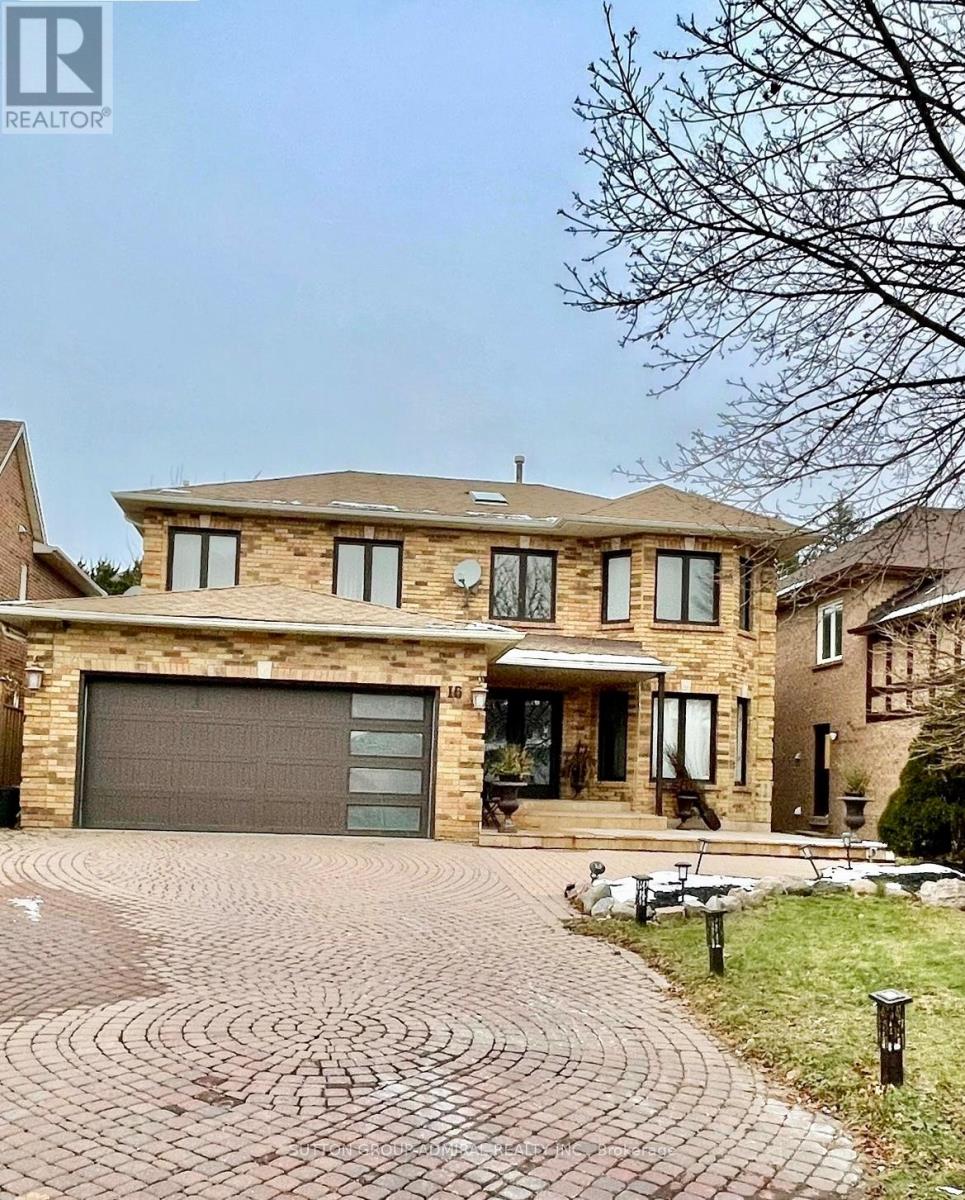 16 SOMERSET CRESCENT, Richmond Hill, Ontario