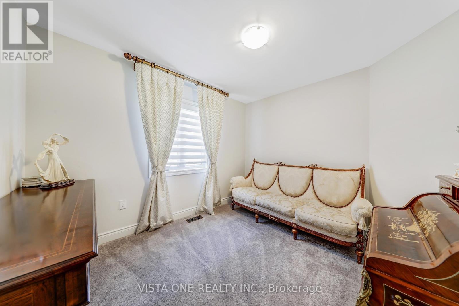 26 Zenith Avenue, Vaughan, Ontario  L4H 4K9 - Photo 16 - N12556058