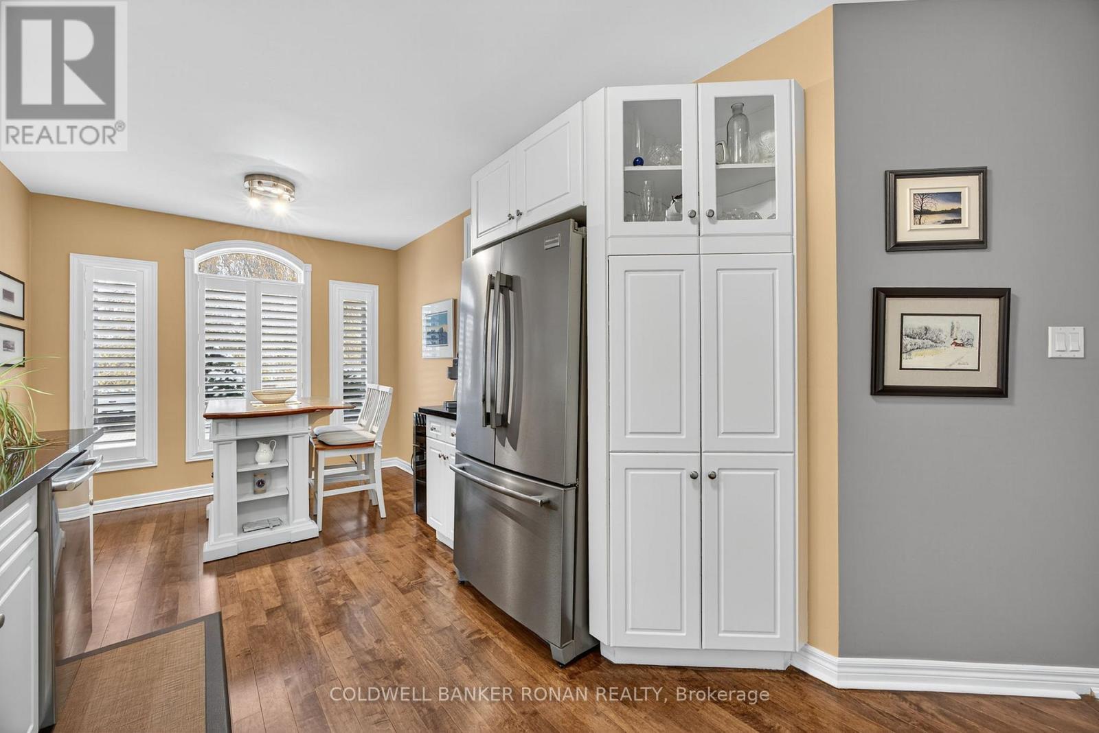 6 Via Amici, New Tecumseth, Ontario  L9R 2B4 - Photo 9 - N12556094