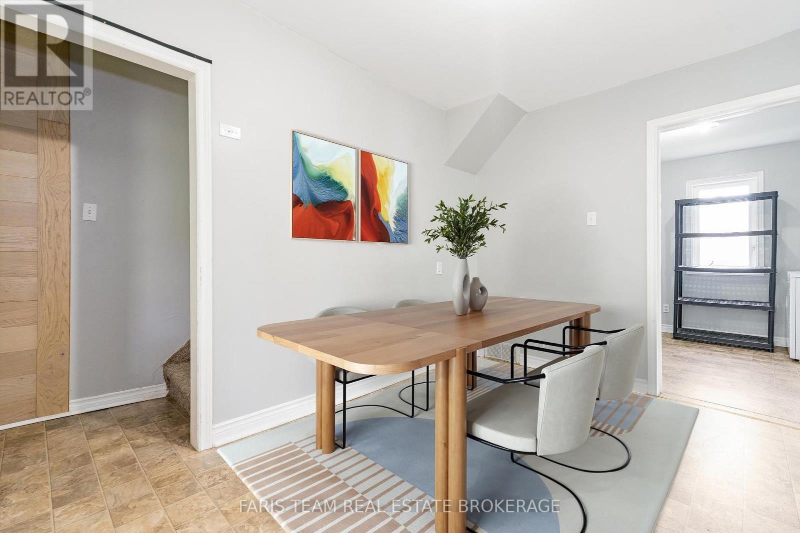 405 Bay Street, Midland, Ontario  L4R 1K7 - Photo 9 - S12555940