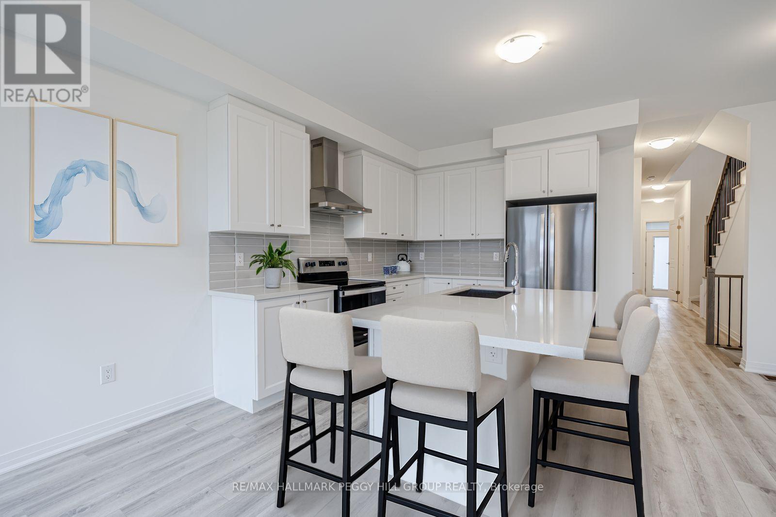 55 Sagewood Avenue, Barrie, Ontario  L9J 0K4 - Photo 3 - S12556004