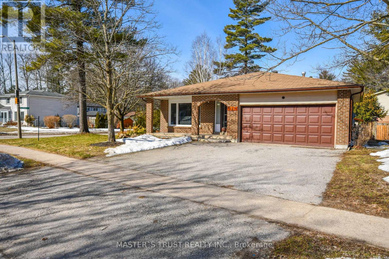 UPPER UNIT - 197 BROWNING TRAIL, barrie (letitia heights), Ontario