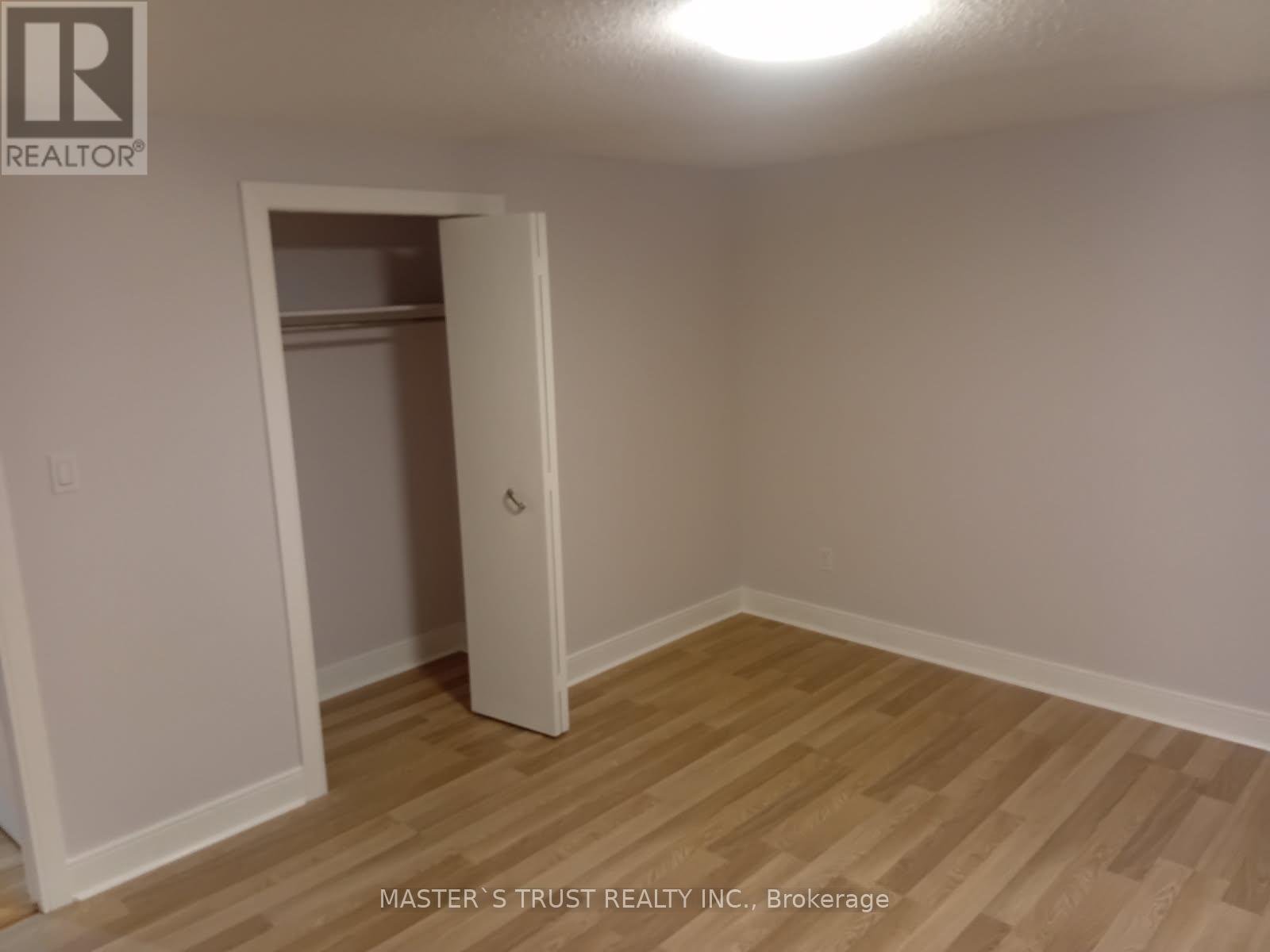 Upper Unit - 197 Browning Trail, Barrie (Letitia Heights), Ontario  L4N 5H6 - Photo 20 - S12556134