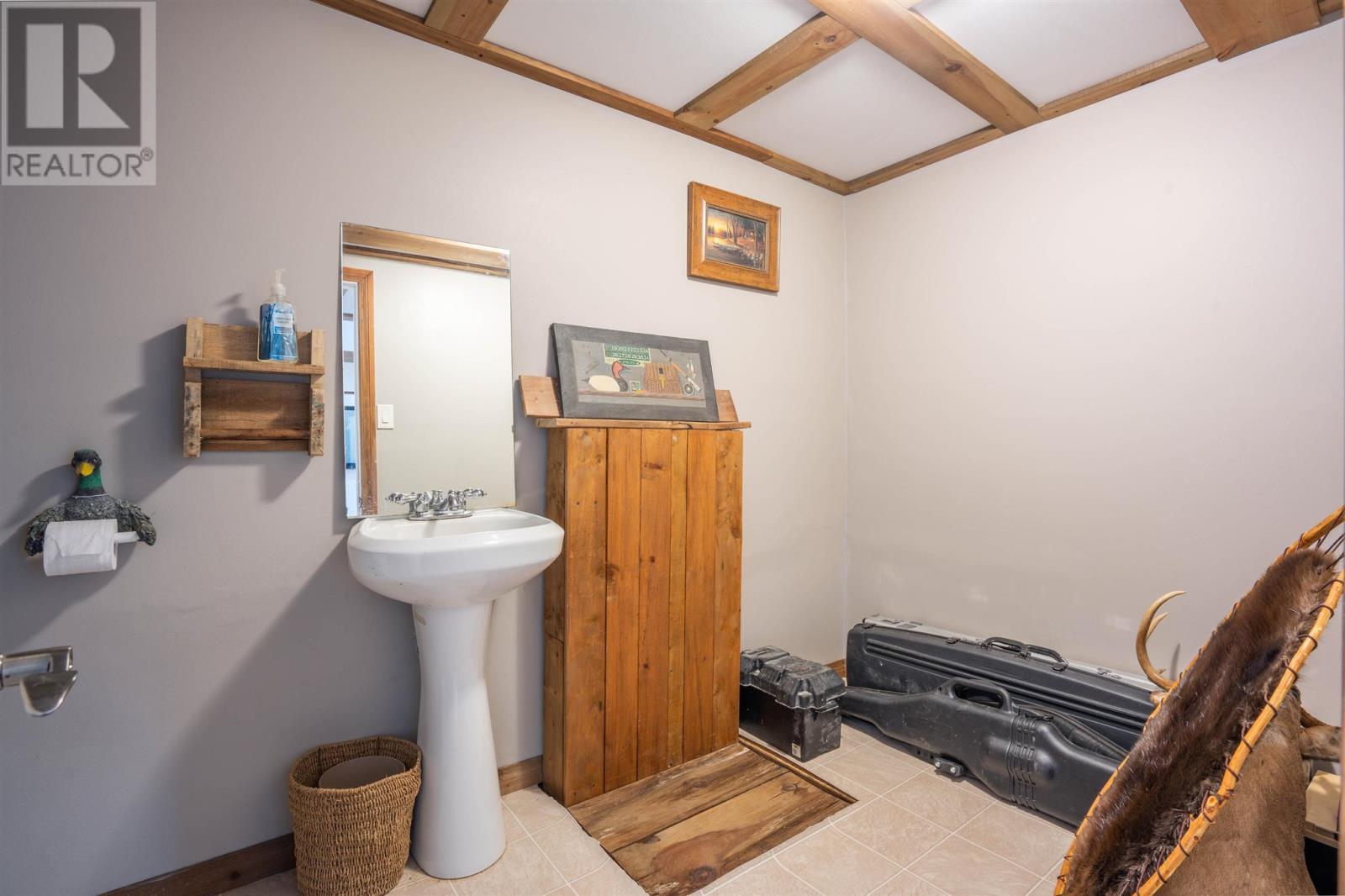 1519 Third Lin, Sault Ste. Marie, Ontario  P6A 6J8 - Photo 36 - SM253255