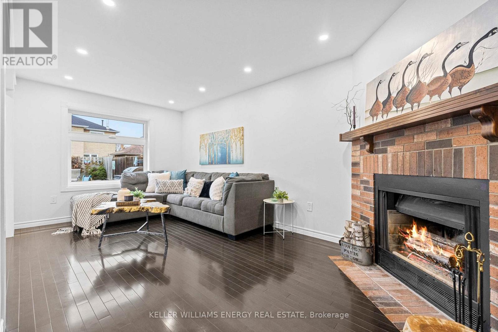 97 Deverell Street, Whitby, Ontario  L1R 1V9 - Photo 15 - E12556192