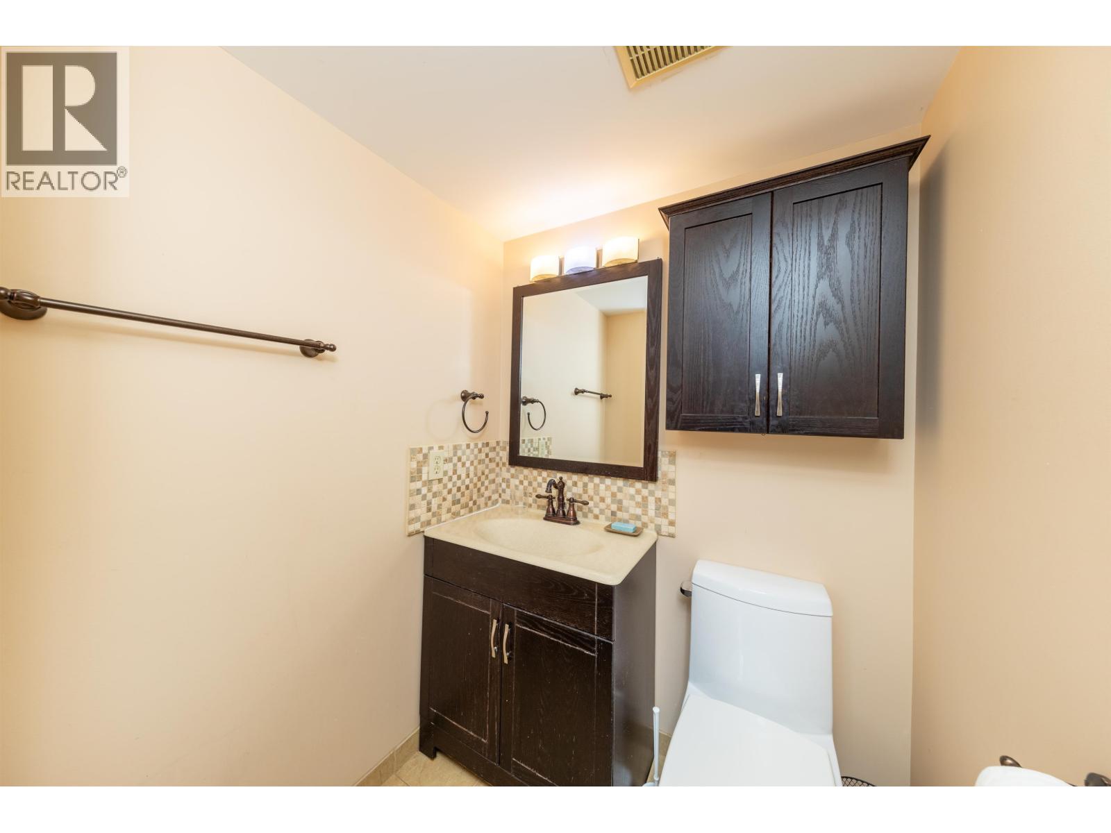 204 9521 Cardston Court, Burnaby, British Columbia  V3N 4R8 - Photo 22 - R3008694