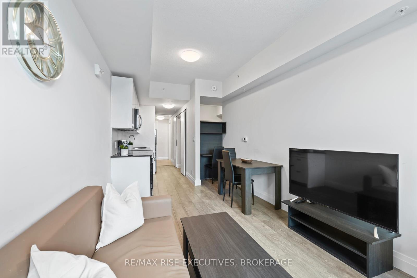 515 - 652 Princess Street, Kingston, Ontario K7L 1E5 - Photo 40 - X12556256