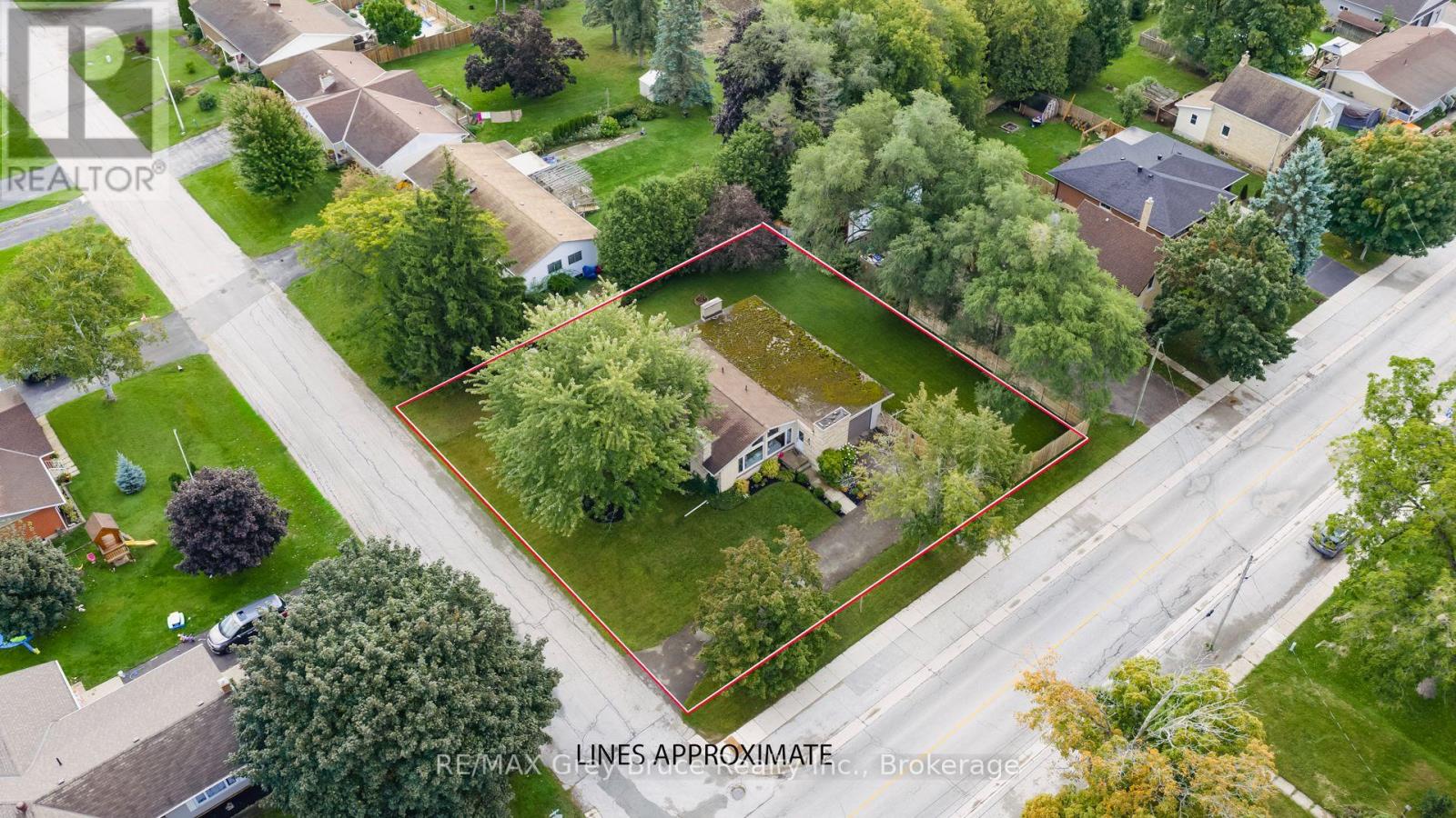 161 1st Avenue N, Arran-Elderslie, Ontario  N0H 2N0 - Photo 2 - X12556142