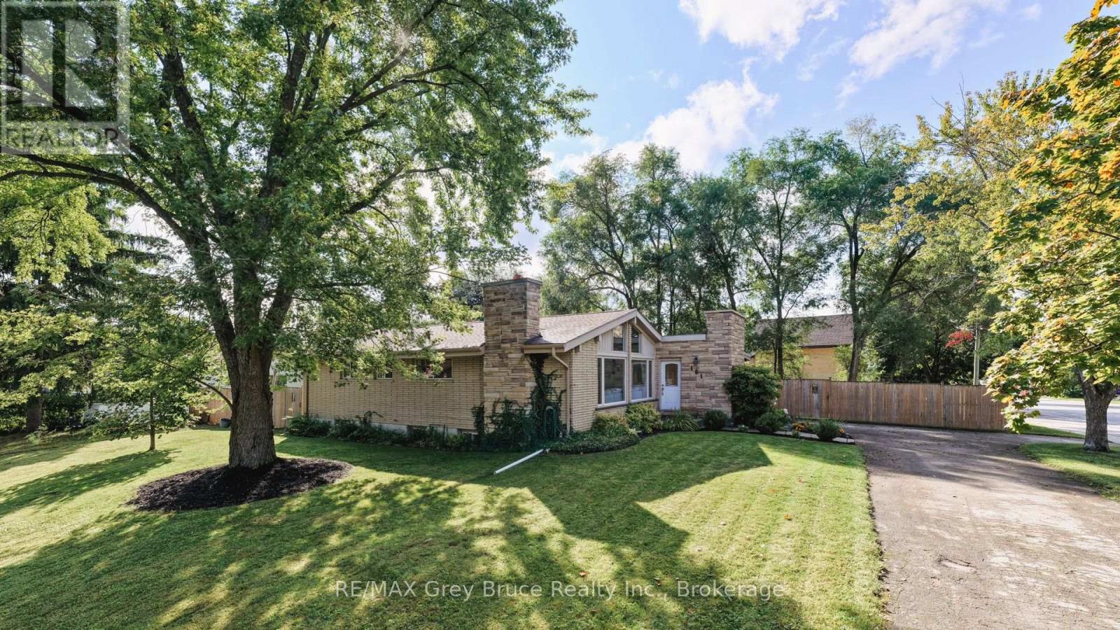 161 1st Avenue N, Arran-Elderslie, Ontario  N0H 2N0 - Photo 3 - X12556142