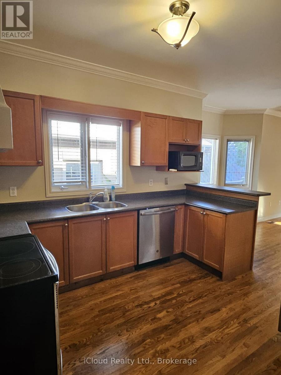 500 Stone Road, Aurora, Ontario L4G 6Z7 - Photo 11 - N12555210