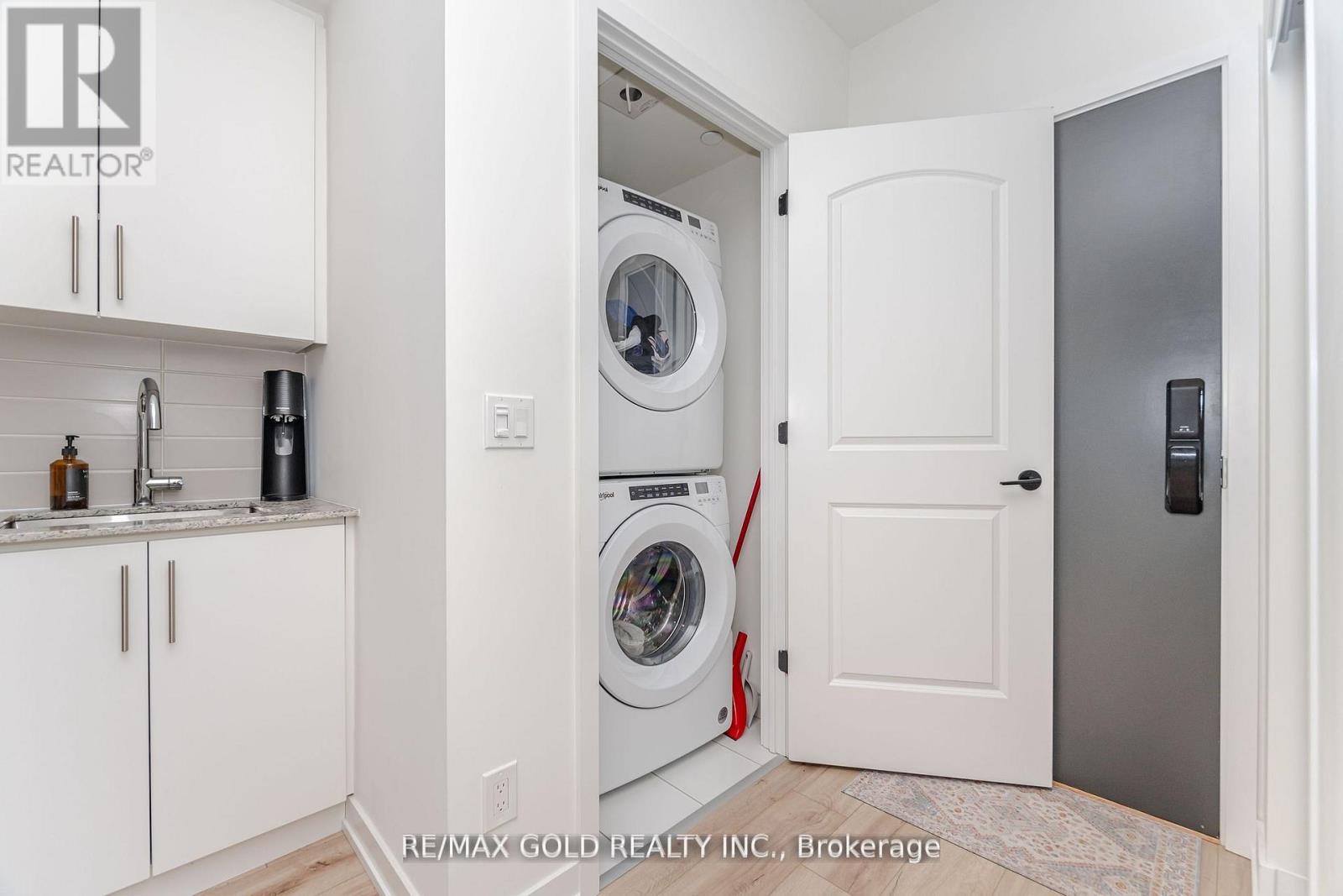 1104 - 345 Wheat Boom Drive, Oakville, Ontario  L6H 7X4 - Photo 15 - W12555936