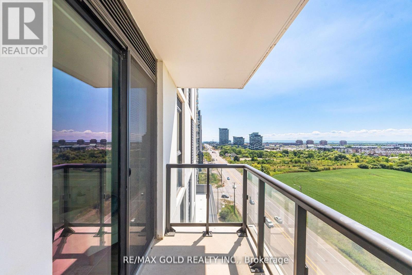 1104 - 345 Wheat Boom Drive, Oakville, Ontario  L6H 7X4 - Photo 17 - W12555936