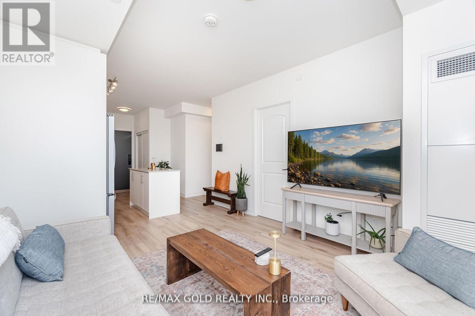 1104 - 345 Wheat Boom Drive, Oakville, Ontario  L6H 7X4 - Photo 9 - W12555936