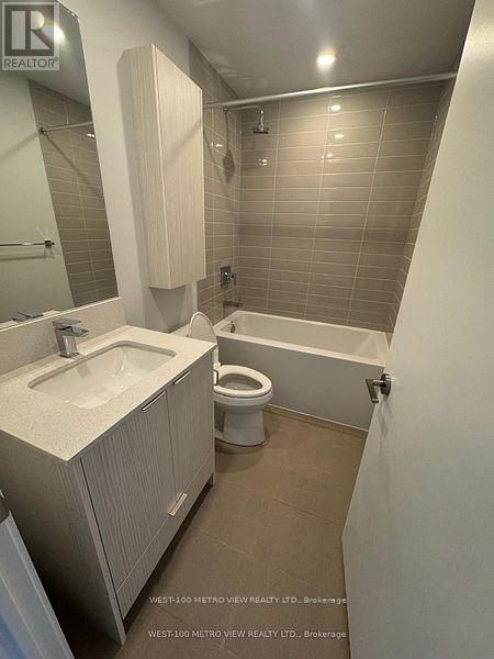 2501 - 430 Square One Drive, Mississauga, Ontario  L5B 0L6 - Photo 8 - W12555952