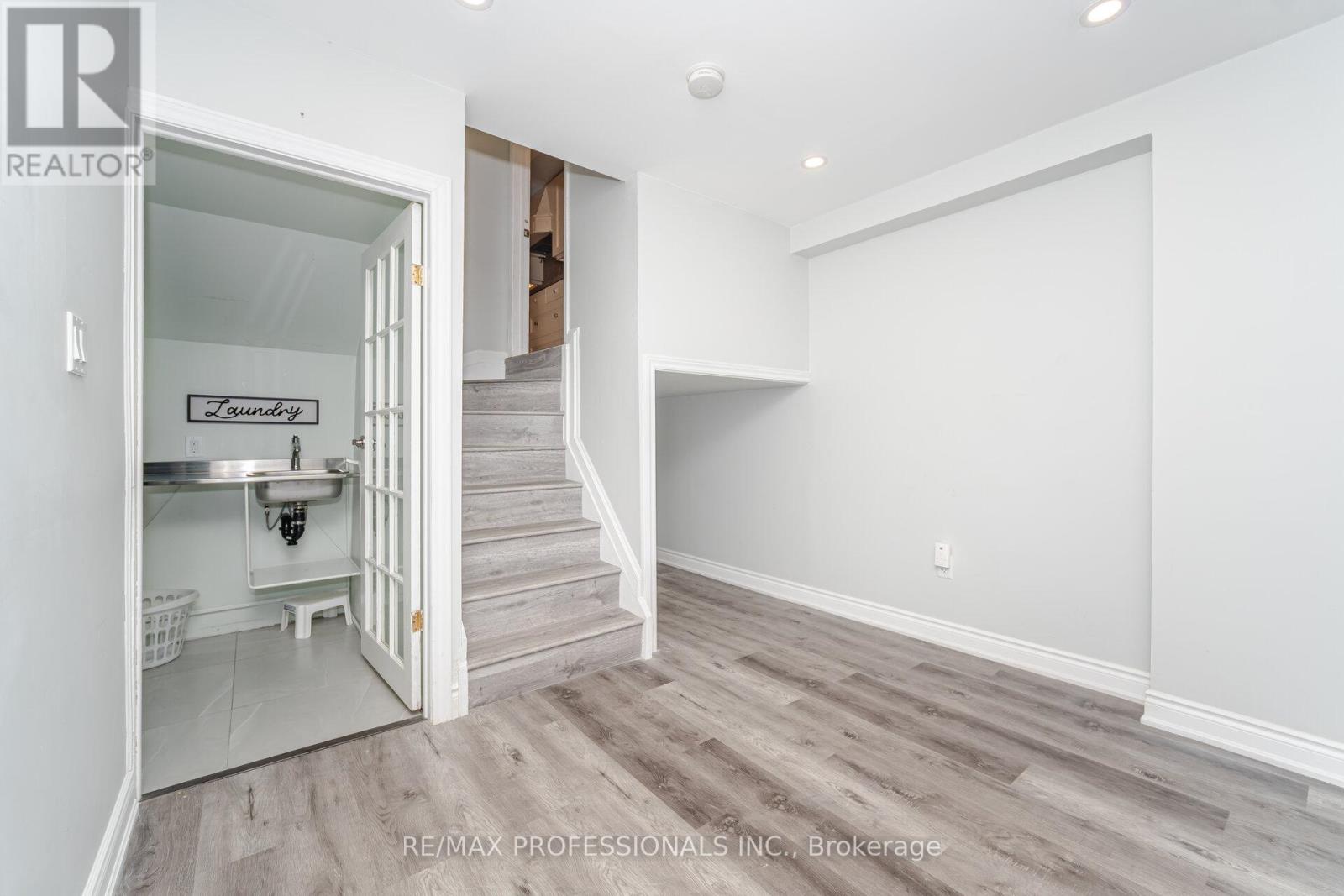 34 Lorraine Crescent, Brampton, Ontario  L6S 2R7 - Photo 29 - W12556024