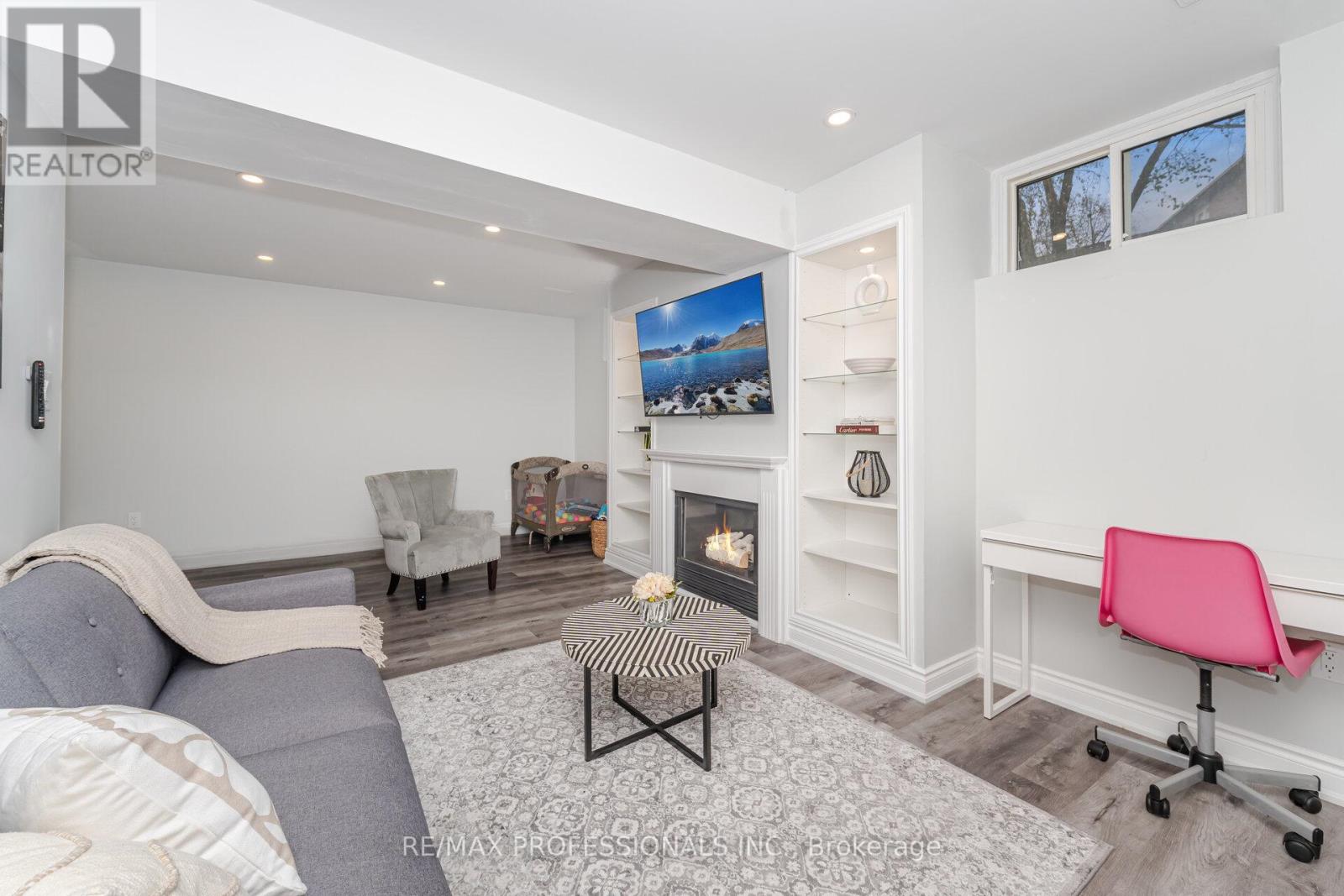 34 Lorraine Crescent, Brampton, Ontario  L6S 2R7 - Photo 32 - W12556024