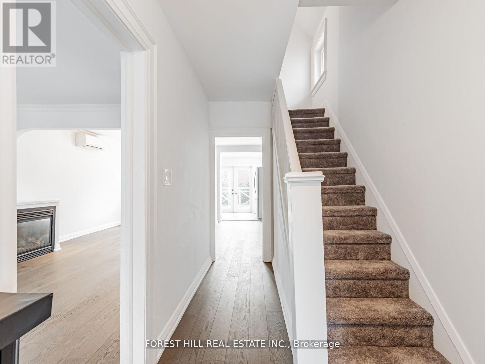 123 Bowie Avenue, Toronto, Ontario  M6E 2P8 - Photo 17 - W12556036