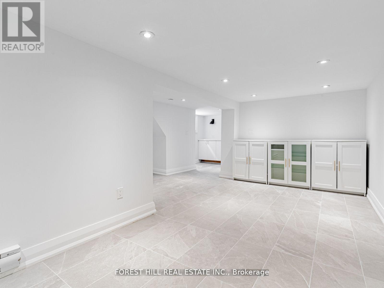 123 Bowie Avenue, Toronto, Ontario  M6E 2P8 - Photo 24 - W12556036